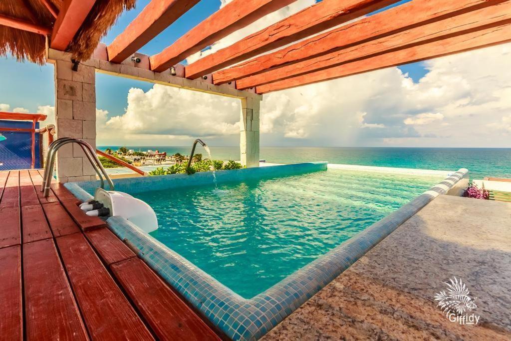 Deep Blue Condos - 201 Исла Мухерес Екстериор снимка