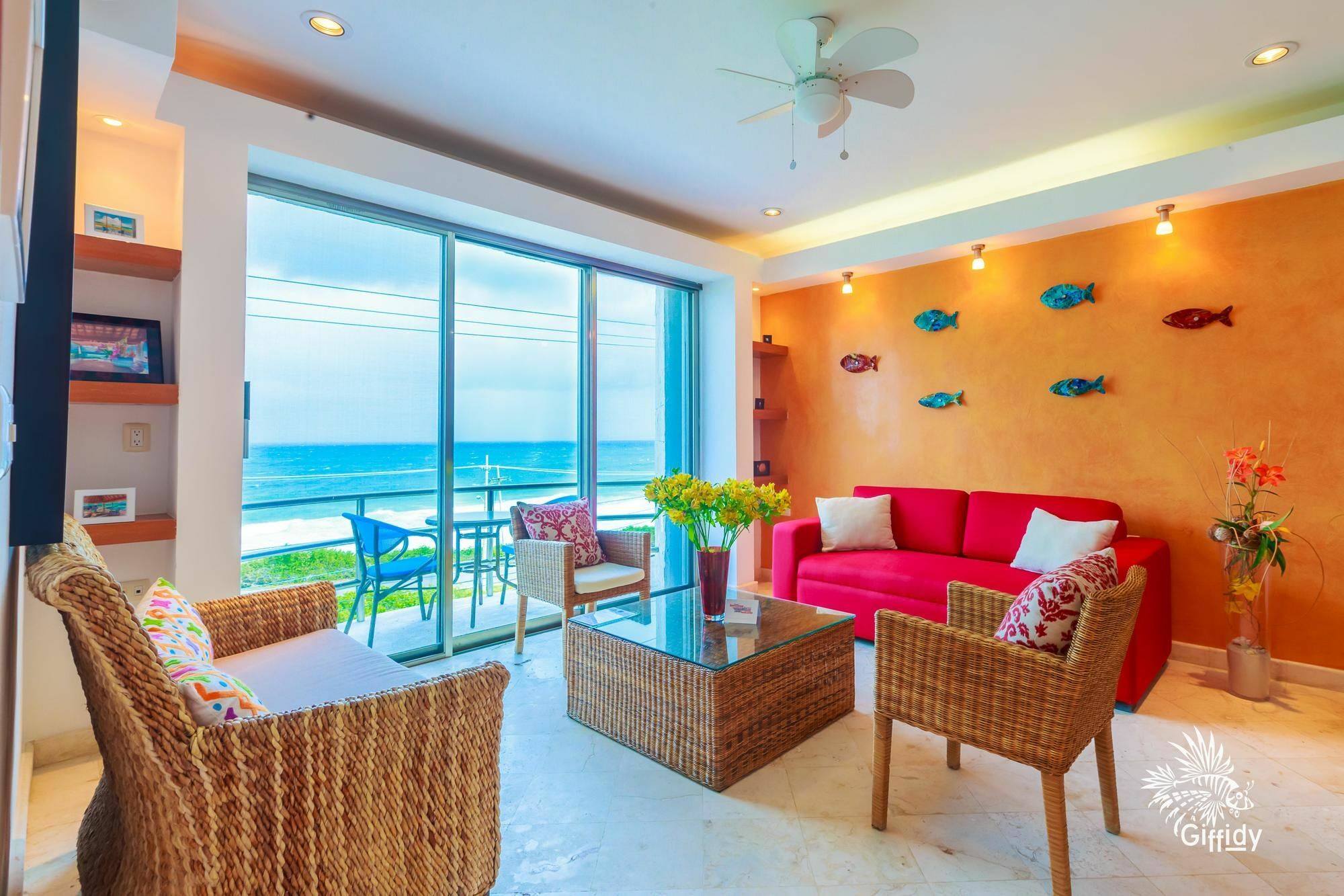 Deep Blue Condos - 201 Исла Мухерес Екстериор снимка
