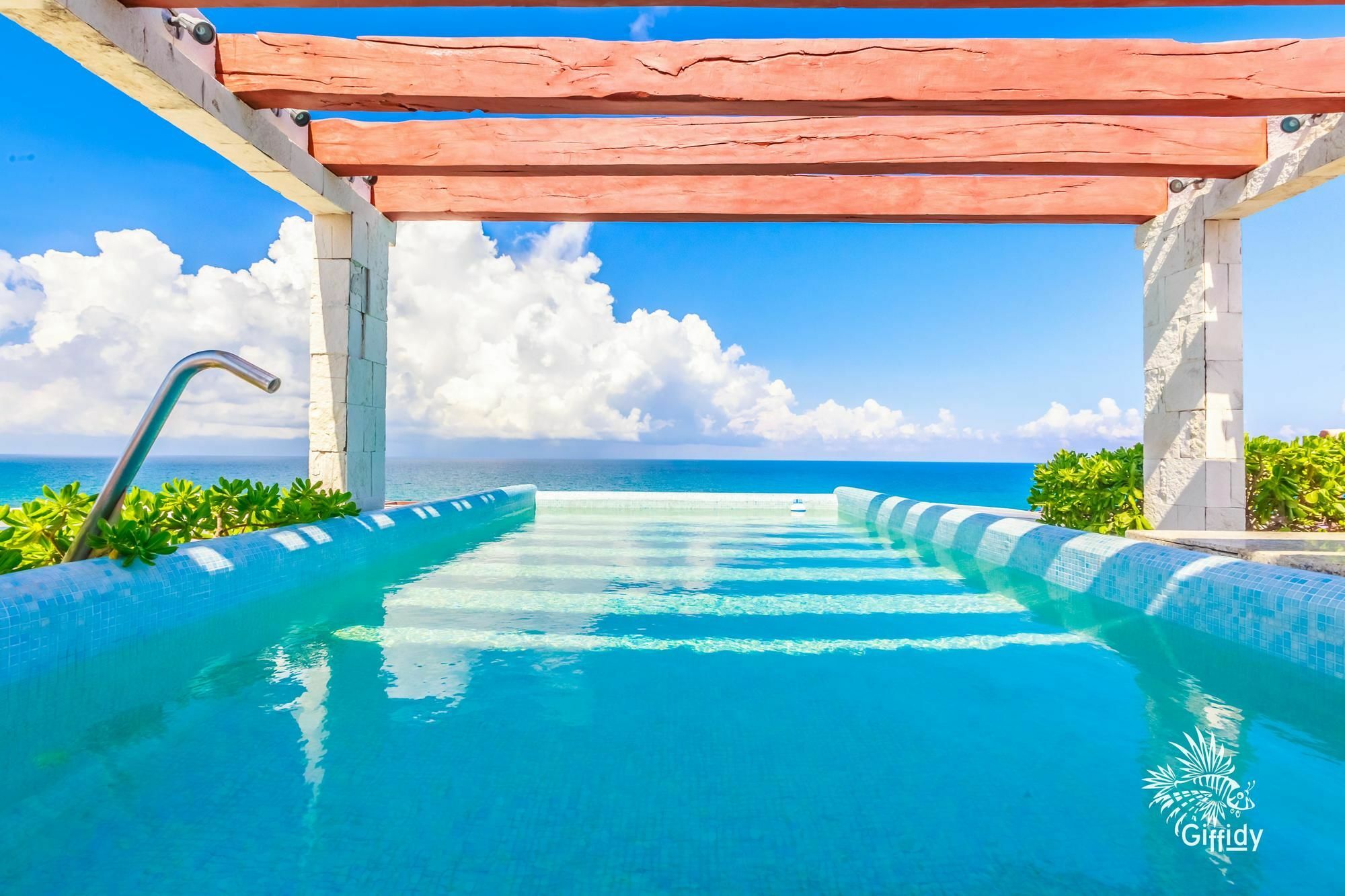 Deep Blue Condos - 201 Исла Мухерес Екстериор снимка